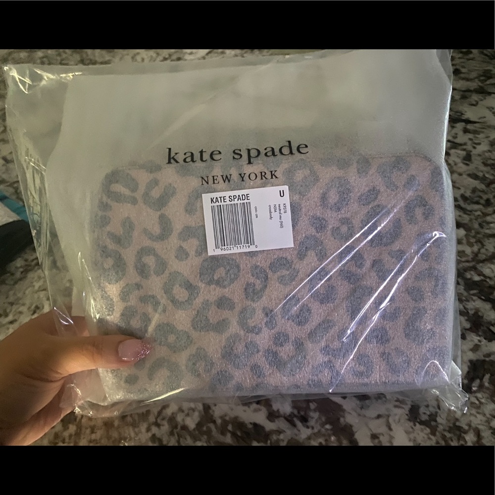Kate Spade Cheetah Crossbody - Picture 8 of 9